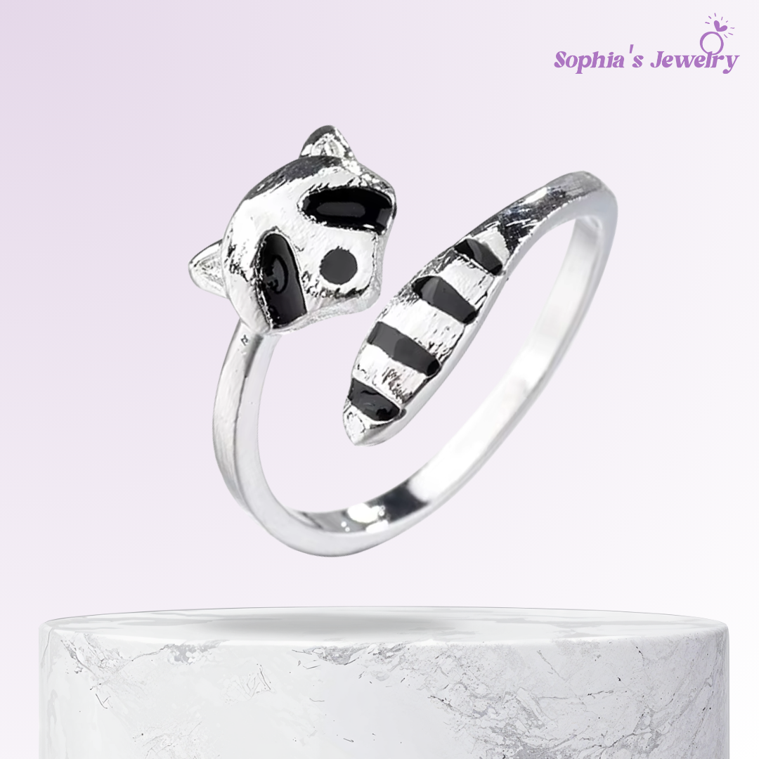Beatrice | Anillo de plata con diseño de mapache