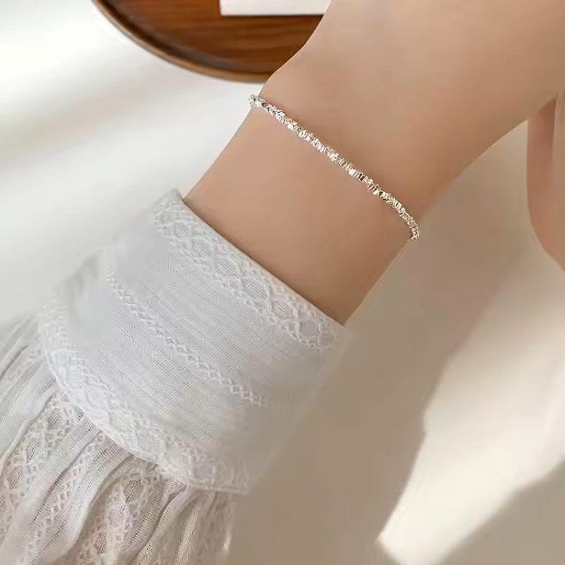 Naia | Pulsera de Plata con Cuentas Cuadradas Deslumbrantes