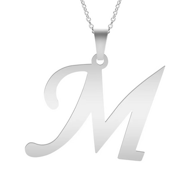 Nova | Collar plateado con letra personalizada y brillo único