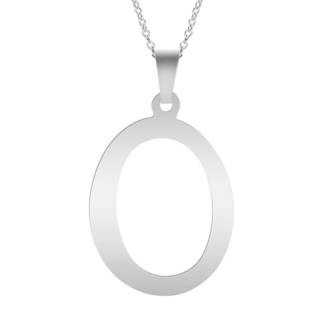 Nova | Collar plateado con letra personalizada y brillo único