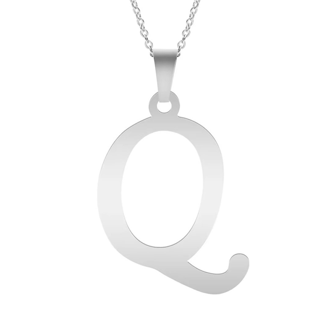 Nova | Collar plateado con letra personalizada y brillo único