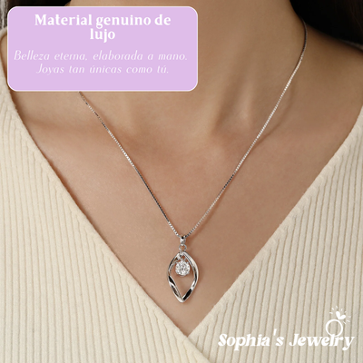 Elara | Piedra de circonita en forma de lágrima | Collar de plata